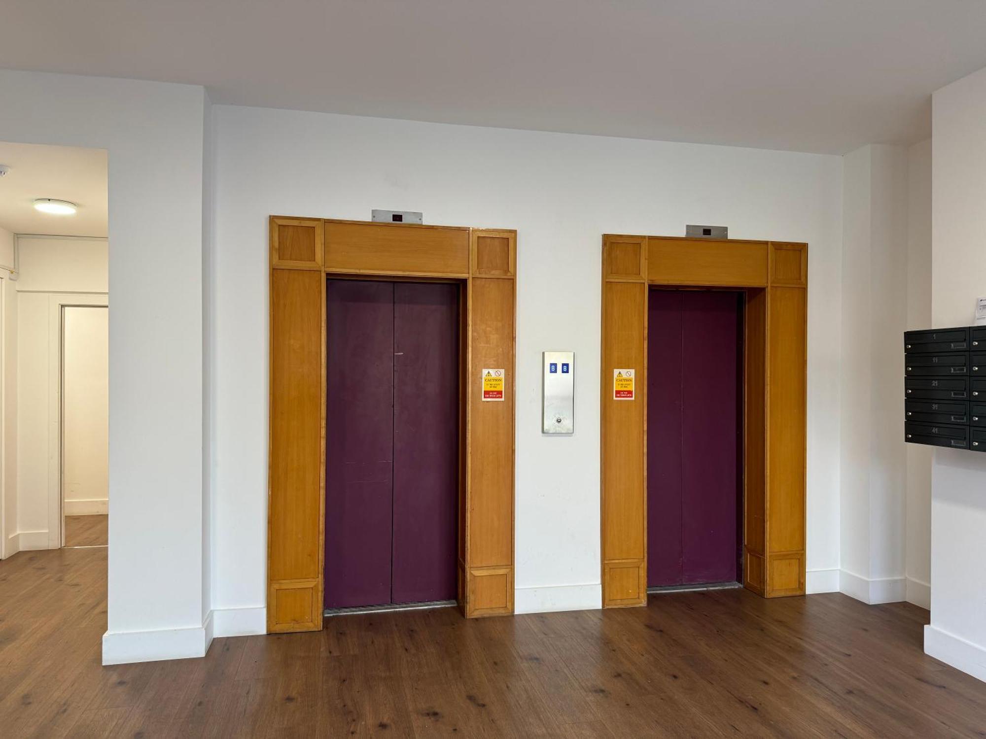 Modern One-Bedroom Apartment Swindon Eksteriør billede